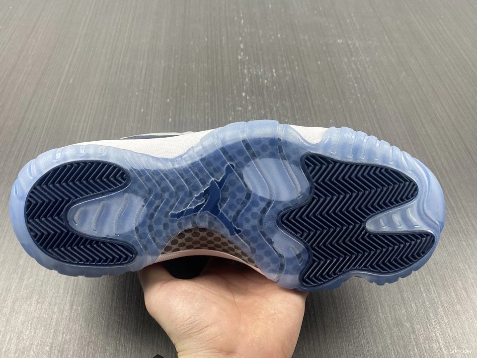 Retro 11 Georgetown 528895-007 - Jordan Low 0417